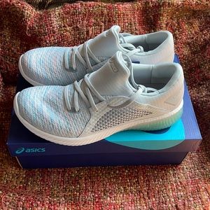 NWT ASICS Gel-Kenun Knit running shoes